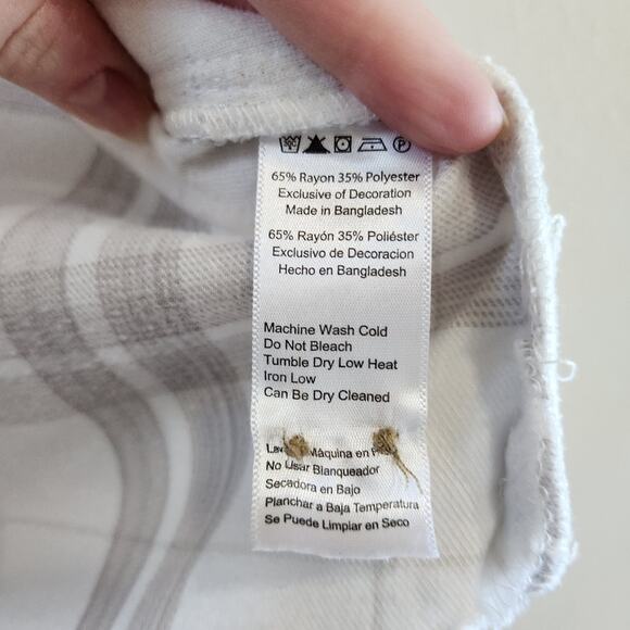 Jachs Girlfriend White and Gray Casual Button Down Shirt Oversized Size Small - Picture 7 of 9